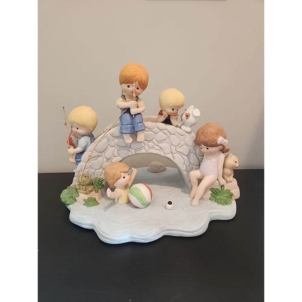 Enesco Country Cousins Fishing Bridge Swimming Hole Display 1983 Vintage Large‎